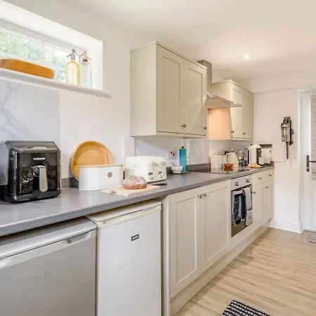 2 Bed In Oc-c31900