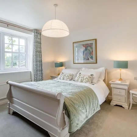 2 Bed In Oc-c31900